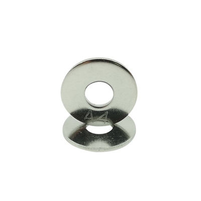 ISO 7093 Wind Energy Fasteners Oversize Flat A4 Stainless Steel Fender Washer